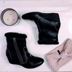 Softspots Odele Winter Wedge Ankle Boots